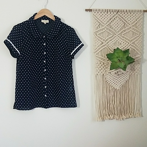 Modcloth Tops - Modcloth Short Sleeve Polka Dot Button Down Blouse